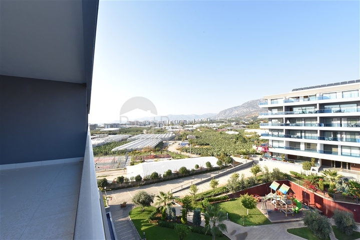 شقة من طابقين في واحدة من أفضل المجمعات في منطقة كارجيجاك