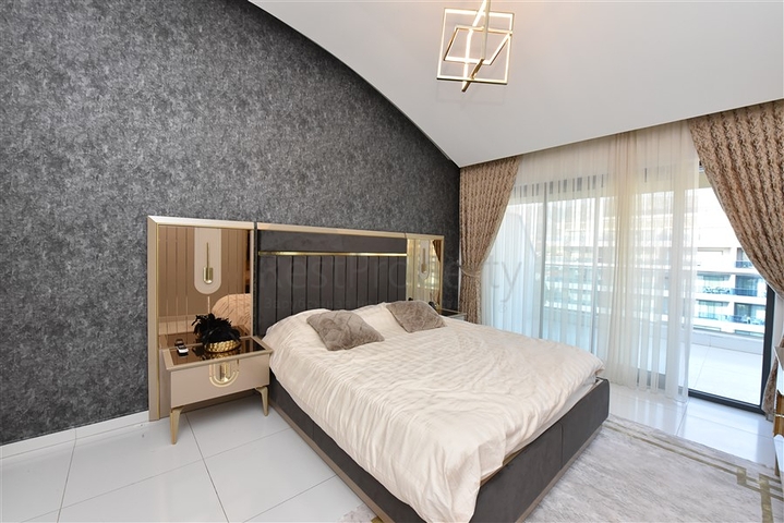 شقة من طابقين في واحدة من أفضل المجمعات في منطقة كارجيجاك