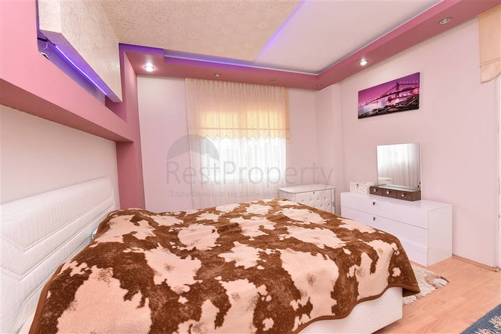 شقة عائلية واسعة - 3 غرف وصالة مفروشة - في مركز الانيا 