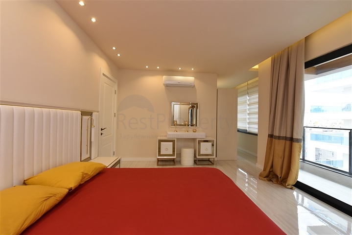 بنتهاوس 3+1 في محمودلار للإيجار