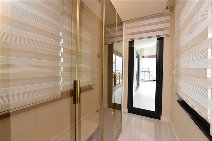 بنتهاوس 3+1 في محمودلار للإيجار