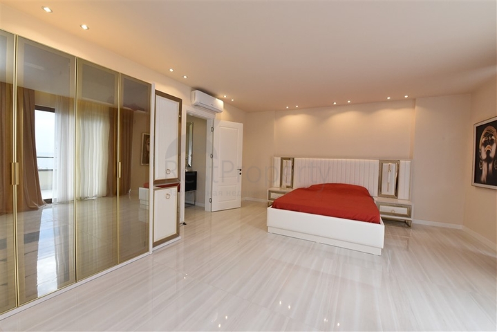 بنتهاوس 3+1 في محمودلار للإيجار