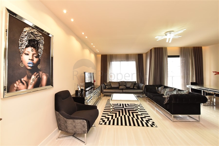 بنتهاوس 3+1 في محمودلار للإيجار