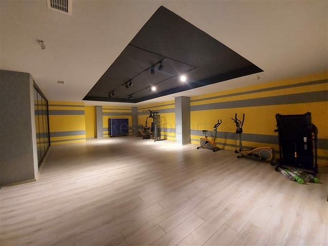 اطلالة بحر -شقة غرفة وصالة ضمن محمع جديد -في كارجيجاك / الانيا 