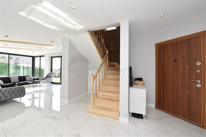 اطلالة بحر -فيلا مستقلة -3 غرف وصالة -في كارجيجاك / الانيا 