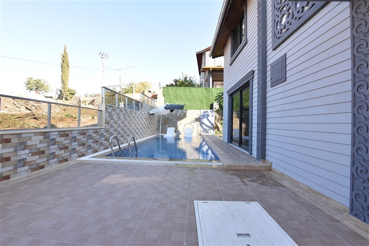 اطلالة بحر -فيلا مستقلة -3 غرف وصالة -في كارجيجاك / الانيا 