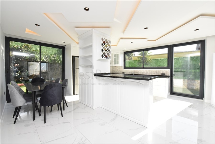 اطلالة بحر -فيلا مستقلة -3 غرف وصالة -في كارجيجاك / الانيا 