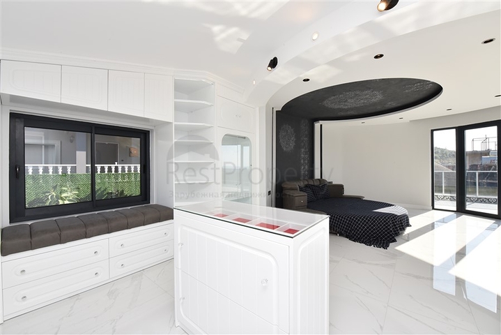 اطلالة بحر -فيلا مستقلة -3 غرف وصالة -في كارجيجاك / الانيا 