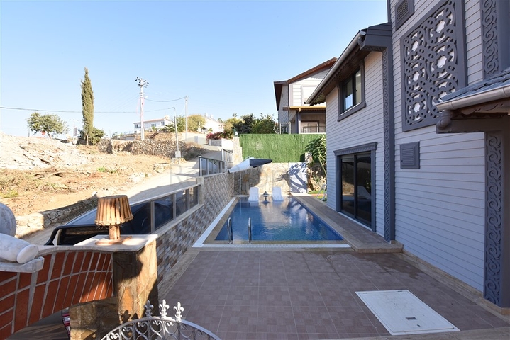 اطلالة بحر -فيلا مستقلة -3 غرف وصالة -في كارجيجاك / الانيا 