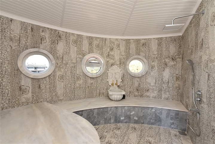 اطلالة بحر -فيلا مستقلة -3 غرف وصالة -في كارجيجاك / الانيا 