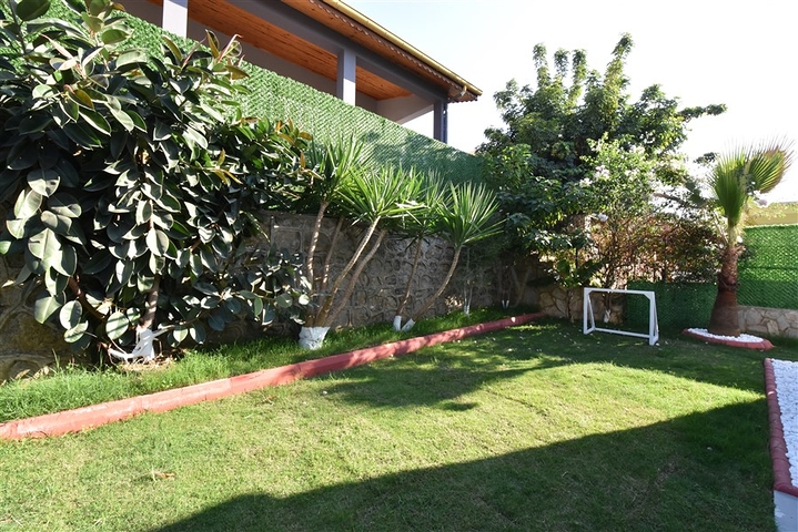 اطلالة بحر -فيلا مستقلة -3 غرف وصالة -في كارجيجاك / الانيا 