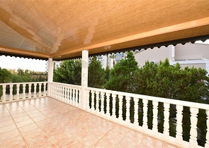 فيلا للبيع في اوبا - اربع غرف وصالة -مفروشة - الانيا 