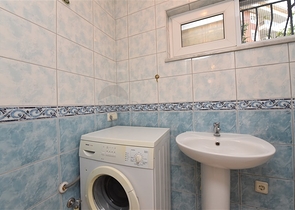 فيلا للبيع في اوبا - اربع غرف وصالة -مفروشة - الانيا 