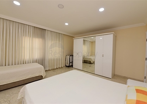 فيلا للبيع في اوبا - اربع غرف وصالة -مفروشة - الانيا 