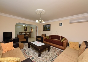 فيلا للبيع في اوبا - اربع غرف وصالة -مفروشة - الانيا 