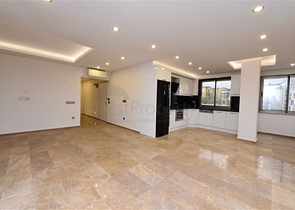 شقة غرفتين وصالة قريبة من البحر في مركز الانيا 