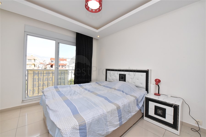 شقة للبيع في الانيا -قريبة من البحر والاسواق -في منطقة اوبا 