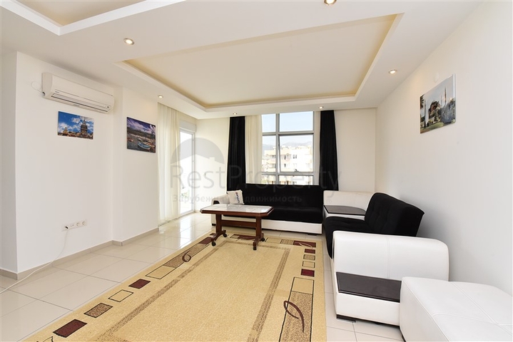 شقة للبيع في الانيا -قريبة من البحر والاسواق -في منطقة اوبا 