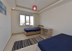 شقة للبيع في الانيا -قريبة من البحر والاسواق -في منطقة اوبا 