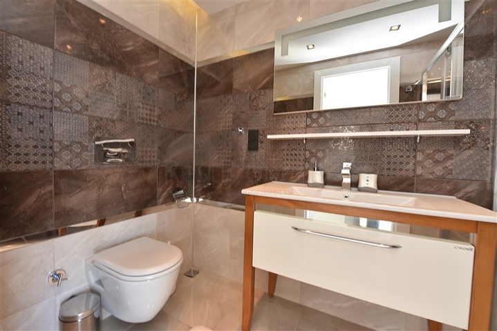 شقق فاخرة للبيع في الانيا - 2 غرفة وصالة -في اوبا / الانيا 