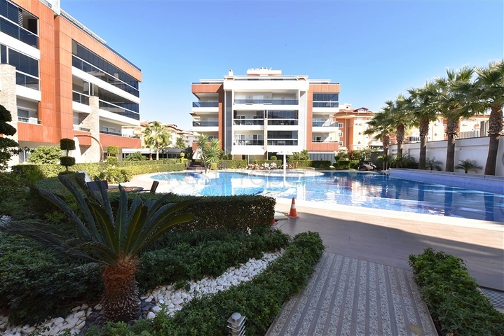 شقق فاخرة للبيع في الانيا - 2 غرفة وصالة -في اوبا / الانيا 