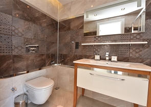 شقق فاخرة للبيع في الانيا - 2 غرفة وصالة -في اوبا / الانيا 