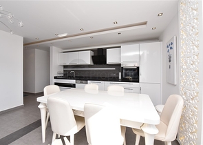 شقق فاخرة للبيع في الانيا - 2 غرفة وصالة -في اوبا / الانيا 