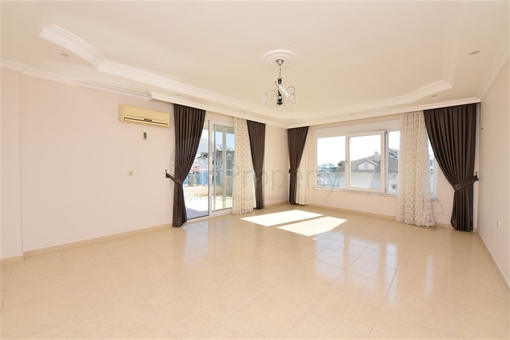 اطلالة بحر - دوبلكس 3 غرف وصالة في جيكجلي / الانيا 