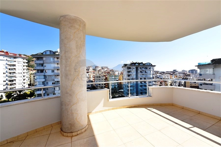 اطلالة بحر - دوبلكس 3 غرف وصالة في جيكجلي / الانيا 