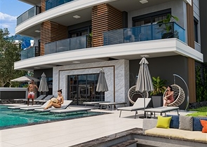 شقق بالتقسيط في كاستل - مجمع سكني قريب من البحر -في الانيا 