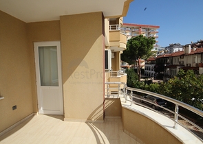 شقة عائلية واسعة -2 غرفة وصالة -في توسمور / الانيا 