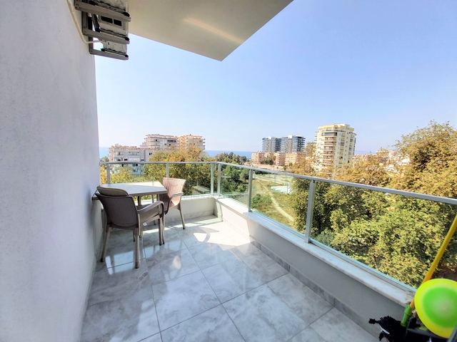 شقة اطلالة بحر في محمودلار - تصميم 2 غرفة وصالة - في مدينة الانيا 