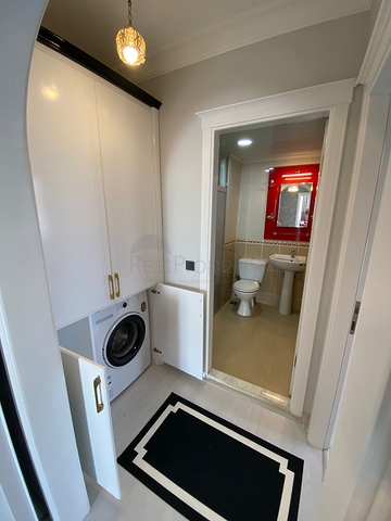 شقة اطلالة بحر في الانيا - تصميم 2 غرفة وصالة - اثاث انيق -في محمودلار / الانيا 