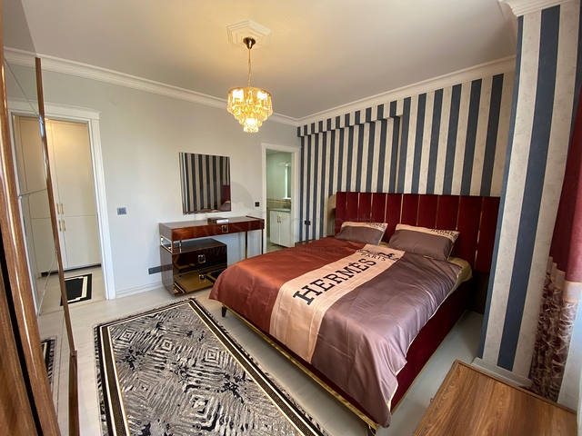 شقة اطلالة بحر في الانيا - تصميم 2 غرفة وصالة - اثاث انيق -في محمودلار / الانيا 