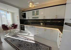 شقة اطلالة بحر في الانيا - تصميم 2 غرفة وصالة - اثاث انيق -في محمودلار / الانيا 