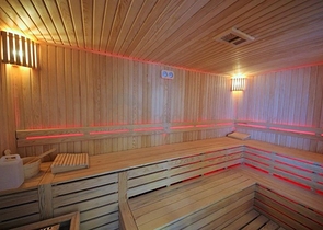 شقق اطلالة بحر في الانيا - تصميم 1+1 - مجمع فاخر -في محمودلار / الانيا 