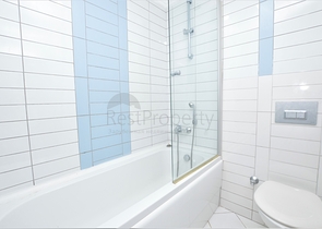 مجمع يضم كافة الخدمات -شقة غرفتين وصالة مفروشة -في محمودلار / الانيا 