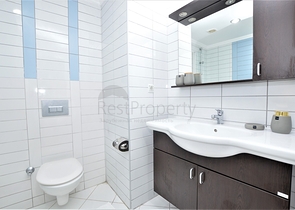 مجمع يضم كافة الخدمات -شقة غرفتين وصالة مفروشة -في محمودلار / الانيا 