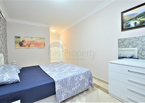 مجمع يضم كافة الخدمات -شقة غرفتين وصالة مفروشة -في محمودلار / الانيا 