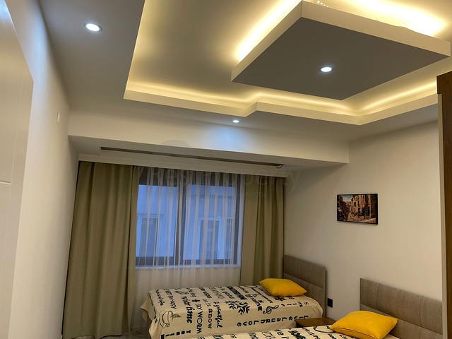 شقة اطلالة بحر في مركز الانيا - تصميم 1+2  مفروشة -ضمن مجمع حديث -مركز الانيا 