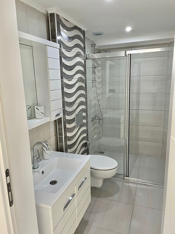 شقة اطلالة بحر في مركز الانيا - تصميم 1+2  مفروشة -ضمن مجمع حديث -مركز الانيا 