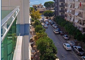 شقة اطلالة بحر في مركز الانيا - تصميم 1+2  مفروشة -ضمن مجمع حديث -مركز الانيا 