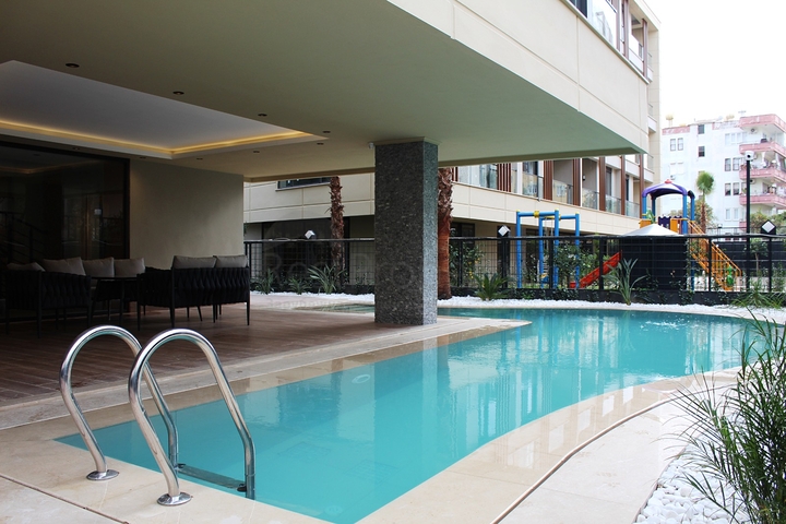 شقق مناسبة للاستثمار في الانيا - مجمع انيق في مركز الانيا 