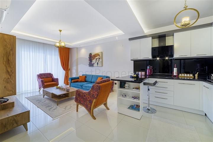 شقة فاخرة -غرفة وصالة مفروشة -ضمن مجمع 5 نجوم - في توسمور / الانيا 