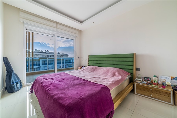 شقة فاخرة -غرفة وصالة مفروشة -ضمن مجمع 5 نجوم - في توسمور / الانيا 