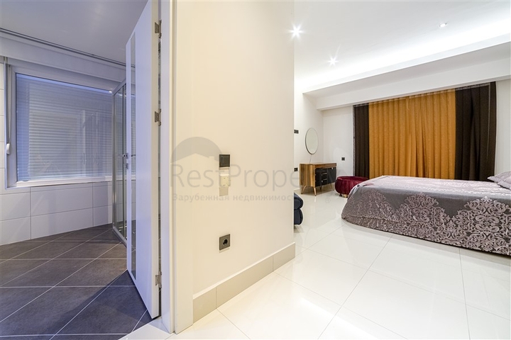 اطلالة بحر - دوبلكس فاخرة ضمن مجمع 5 نجوم - في منطثة توسمور / الانيا 