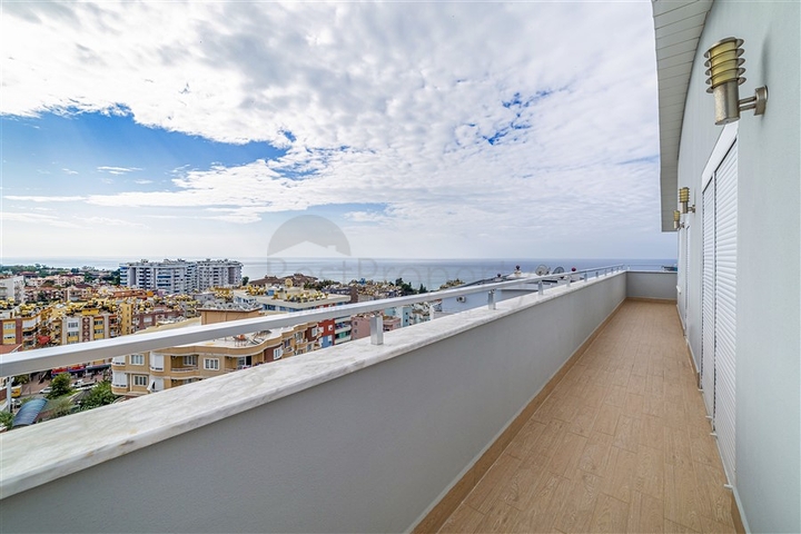 اطلالة بحر - دوبلكس فاخرة ضمن مجمع 5 نجوم - في منطثة توسمور / الانيا 