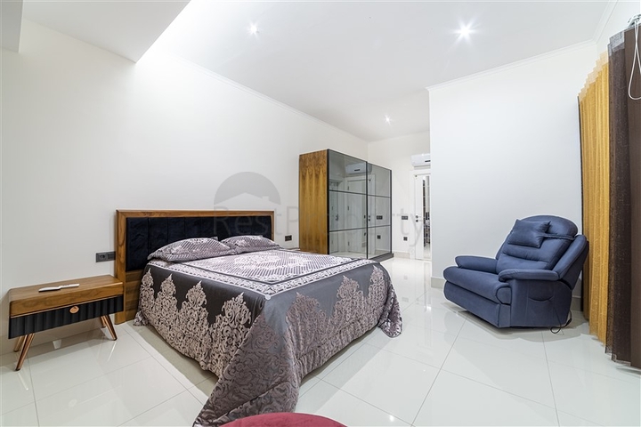 اطلالة بحر - دوبلكس فاخرة ضمن مجمع 5 نجوم - في منطثة توسمور / الانيا 