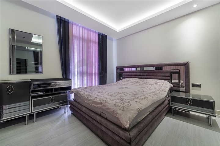 اطلالة بحر - دوبلكس فاخرة ضمن مجمع 5 نجوم - في منطثة توسمور / الانيا 