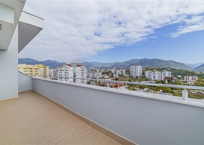 اطلالة بحر - دوبلكس فاخرة ضمن مجمع 5 نجوم - في منطثة توسمور / الانيا 